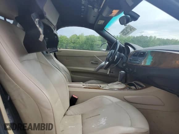 2006 BMW Z4 3.0i с VIN 4USBU33536LW66969, выставлен на аукционе Copart как лот 54216285 с пробегом 138 899 миль миль и Списание • Salvage title. История ставок и продаж доступна на DreamBid. Изображение 10.