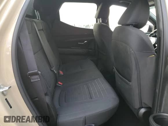 2023 Hyundai Santa Cruz SEL z VIN 5NTJCDAE5PH073098, wystawiony jako Copart lot #81286125 z przebiegiem 57 432 mil mil oraz Szkoda całkowita • Salvage title. Historia ofert i sprzedaży dostępna na DreamBid. Obrazek 10.