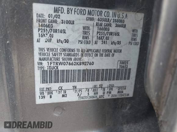 2002 Ford F-150 XLT z VIN 1FTRW07662KB92760, wystawiony jako IAAI lot #42993135 z przebiegiem 317 673 mil mil oraz . Historia ofert i sprzedaży dostępna na DreamBid. Obrazek 9.
