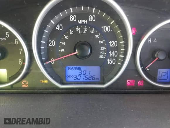 2007 Hyundai Veracruz GLS z VIN KM8NU73CX7U017086, wystawiony jako IAAI lot #42817904 z przebiegiem 301 586 mil mil oraz . Historia ofert i sprzedaży dostępna na DreamBid. Obrazek 7.