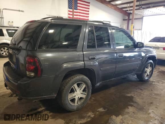 2007 Chevrolet TrailBlazer LS с VIN 1GNDT13S172134873, выставлен на аукционе Copart как лот 80960815 с пробегом 122 668 миль миль и Списание • Salvage title. История ставок и продаж доступна на DreamBid. Изображение 3.