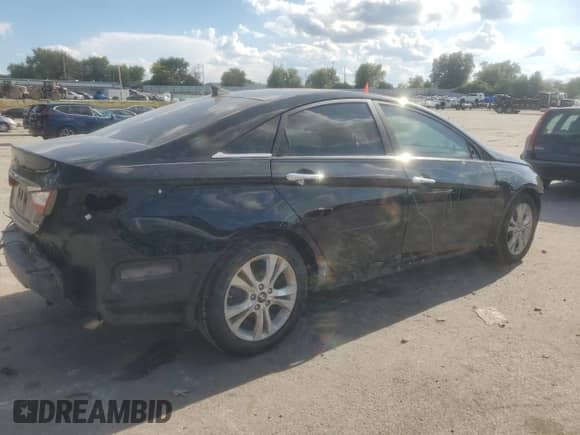 2011 Hyundai Sonata SE z VIN 5NPEC4AC3BH108583, wystawiony jako Copart lot #85166545 z przebiegiem 212 624 mil mil oraz Szkoda całkowita • Salvage title. Historia ofert i sprzedaży dostępna na DreamBid. Obrazek 3.