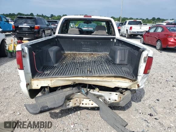2001 Chevrolet S-10 LS with VIN 1GCCS19W318193557, listed as a Copart auction lot 64190185 with Not provided miles and Salvage title. Bid and sale history available at DreamBid. Image 6.