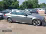 2009 BMW M3 z VIN WBSWD93579P361944, wystawiony jako IAAI lot #42592993 z przebiegiem 89 498 mil mil oraz . Historia ofert i sprzedaży dostępna na DreamBid. Obrazek 14.