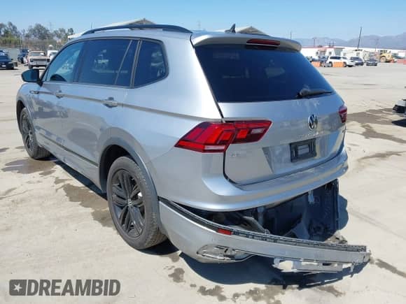 2022 Volkswagen Tiguan SE R-Line Black с VIN 3VV8B7AX5NM102739, выставлен на аукционе IAAI как лот 42941712 с пробегом 29 679 миль миль и . История ставок и продаж доступна на DreamBid. Изображение 3.