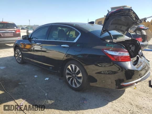 2017 Honda Accord Touring with VIN JHMCR6F75HC030002, listed as a Copart auction lot 86521255 with 93,017 mi miles and Salvage title. Bid and sale history available at DreamBid. Image 2.