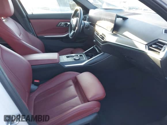 2023 BMW 3 Series M340i xDrive z VIN 3MW49FF09P8C88244, wystawiony jako IAAI lot #42131672 z przebiegiem 23 330 mil mil oraz . Historia ofert i sprzedaży dostępna na DreamBid. Obrazek 5.