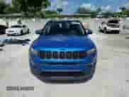 2021 Jeep Compass Latitude z VIN 3C4NJCBBXMT560071, wystawiony jako Copart lot #61250225 z przebiegiem 34 516 mil mil oraz Szkoda całkowita • Salvage title. Historia ofert i sprzedaży dostępna na DreamBid. Obrazek 14.