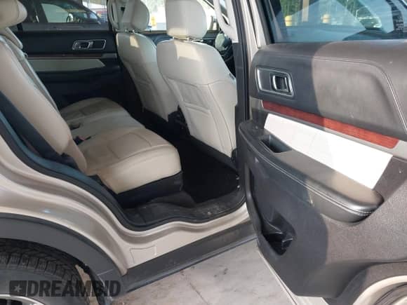 2017 Ford Explorer Platinum с VIN 1FM5K8HTXHGD64678, выставлен на аукционе IAAI как лот 43465168 с пробегом 204 184 миль миль и . История ставок и продаж доступна на DreamBid. Изображение 8.