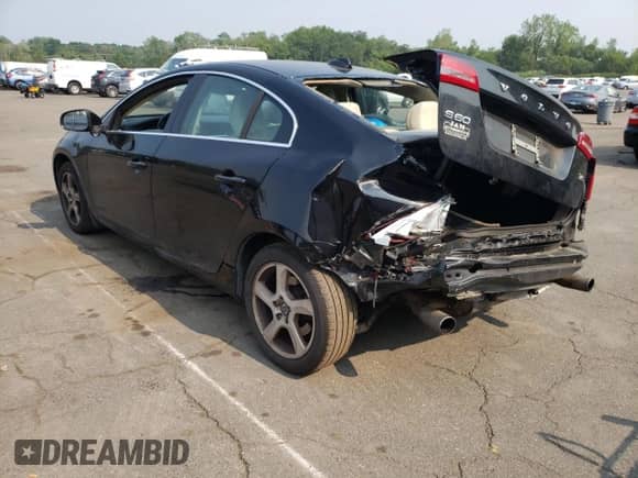 2012 Volvo S60 T5 с VIN YV1622FS1C2113449, выставлен на аукционе Copart как лот 67346225 с пробегом 114 561 миль миль и Списание • Salvage title. История ставок и продаж доступна на DreamBid. Изображение 2.