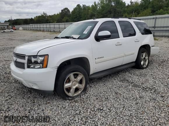2007 Chevrolet Tahoe LT with VIN 1GNFC13057R296116, listed as a Copart auction lot 83789915 with 269,669 mi miles and Salvage title. Bid and sale history available at DreamBid. Image 1.