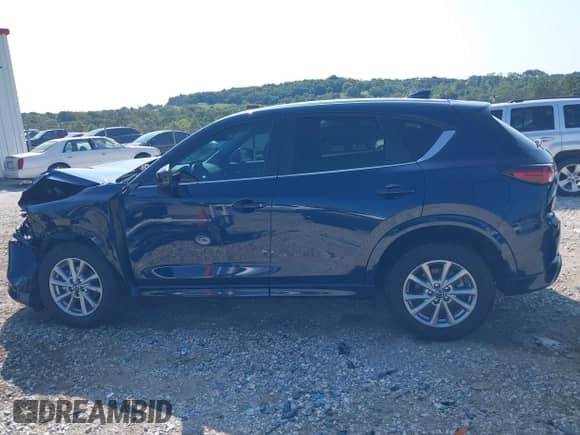 2024 Mazda CX-5 S Preferred z VIN JM3KFBCL3R0510873, wystawiony jako IAAI lot #43119219 z przebiegiem 14 041 mil mil oraz . Historia ofert i sprzedaży dostępna na DreamBid. Obrazek 14.