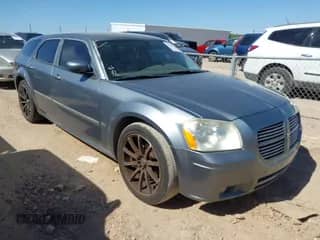 2007 Dodge Magnum with VIN 2D4FV47V67H687501, listed as a IAAI auction lot 42813989 with 144,058 mi miles and . Bid and sale history available at DreamBid. Image 1.