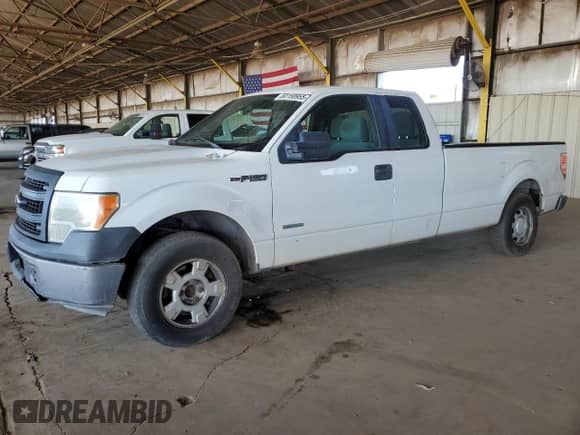 2013 Ford F-150 XL с VIN 1FTFX1CT3DKF15277, выставлен на аукционе Copart как лот 60158955 с пробегом 285 036 миль миль и Чистый • Clean title. История ставок и продаж доступна на DreamBid. Изображение 1.