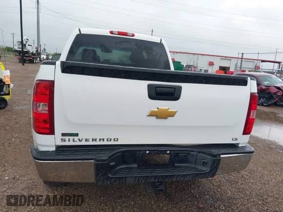 2012 Chevrolet Silverado 1500 LS z VIN 3GCPCREAXCG128550, wystawiony jako IAAI lot #41903814 z przebiegiem 248 558 mil mil oraz . Historia ofert i sprzedaży dostępna na DreamBid. Obrazek 16.