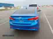 2017 Hyundai Elantra Value Edition z VIN 5NPD84LF5HH051770, wystawiony jako IAAI lot #43268820 z przebiegiem 107 216 mil mil oraz . Historia ofert i sprzedaży dostępna na DreamBid. Obrazek 16.