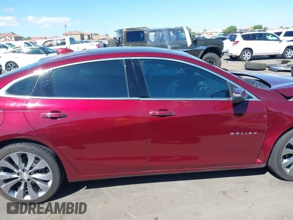 2016 Chevrolet Malibu Premier z VIN 1G1ZH5SX6GF198624, wystawiony jako IAAI lot #43120229 z przebiegiem 48 741 mil mil oraz . Historia ofert i sprzedaży dostępna na DreamBid. Obrazek 13.