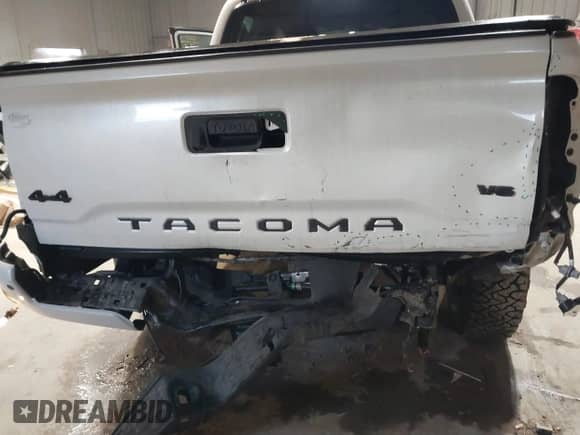 2021 Toyota Tacoma Limited with VIN 3TYGZ5AN6MT029957, listed as a IAAI auction lot 41517557 with 55,673 mi miles and . Bid and sale history available at DreamBid. Image 17.