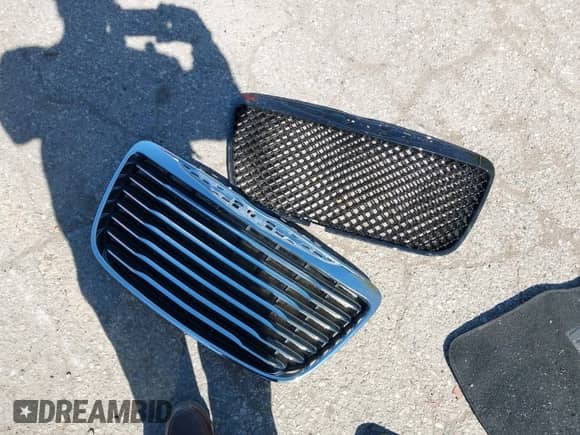 2013 Chrysler 300 with VIN 2C3CCARG6DH733301, listed as a IAAI auction lot 42209123 with 67,743 mi miles and . Bid and sale history available at DreamBid. Image 12.