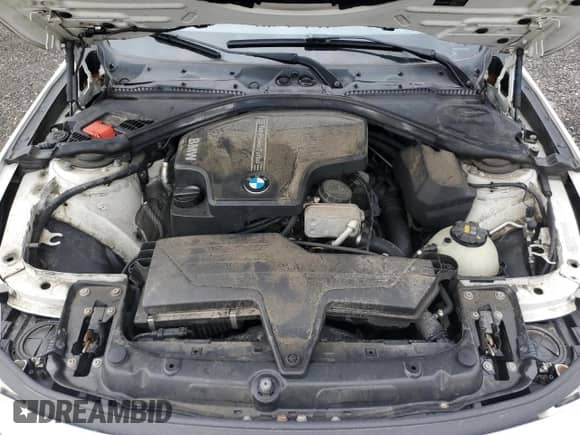 2015 BMW 3 Series 328i xDrive с VIN WBA3B5C58FF960049, выставлен на аукционе Copart как лот 67324665 с пробегом 218 332 миль миль и Чистый • Clean title. История ставок и продаж доступна на DreamBid. Изображение 11.