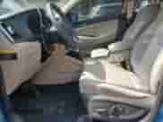 2018 Hyundai Tucson SEL Plus с VIN KM8J33A4XJU832403, выставлен на аукционе Copart как лот 68181155 с пробегом 65 122 миль миль и Списание • Salvage title. История ставок и продаж доступна на DreamBid. Изображение 7.