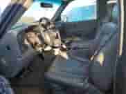 2002 Chevrolet Silverado 1500HD LS с VIN 1GCGK13U72F229112, выставлен на аукционе Copart как лот 89297795 с пробегом 299 677 миль миль и Списание • Salvage title. История ставок и продаж доступна на DreamBid. Изображение 7.