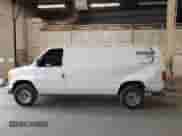 2004 Ford Econoline Cargo z VIN 1FTSE34L44HA97405, wystawiony jako IAAI lot #43077329 z przebiegiem 250 696 mil mil oraz . Historia ofert i sprzedaży dostępna na DreamBid. Obrazek 14.