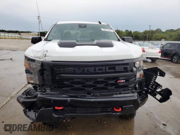 2024 Chevrolet Silverado 1500 Custom Trail Boss с VIN 3GCUDCE81RG321446, выставлен на аукционе Copart как лот 72214744 с пробегом 3 581 миль миль и Списание • Salvage title. История ставок и продаж доступна на DreamBid. Изображение 5.