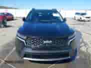 2023 Kia Sorento X-Line S z VIN 5XYRLDLC1PG165863, wystawiony jako IAAI lot #41952392 z przebiegiem 74 827 mil mil oraz . Historia ofert i sprzedaży dostępna na DreamBid. Obrazek 12.