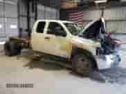 2011 Chevrolet Silverado 3500 z VIN 1GB5KZCL7BZ205246, wystawiony jako Copart lot #66574374 z przebiegiem Nie podano mil oraz Szkoda całkowita • Salvage title. Historia ofert i sprzedaży dostępna na DreamBid. Obrazek 4.