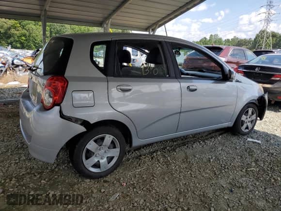 2010 Chevrolet Aveo 1LT с VIN KL1TD6DE0AB101529, выставлен на аукционе Copart как лот 66350614 с пробегом Не указан миль и Списание • Salvage title. История ставок и продаж доступна на DreamBid. Изображение 3.