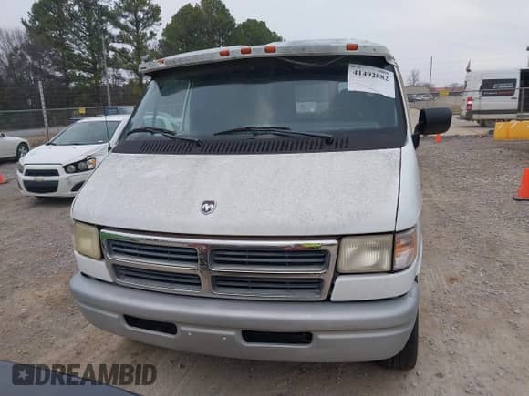 1996 Dodge RAM with VIN 2B7HB21Z4TK134051, listed as a IAAI auction lot 41492882 with 245,026 mi miles and . Bid and sale history available at DreamBid. Image 12.