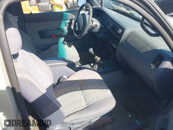2000 Toyota Tacoma with VIN 5TEWM72N8YZ685490, listed as a IAAI auction lot 41938731 with 222,785 mi miles and . Bid and sale history available at DreamBid. Image 5.