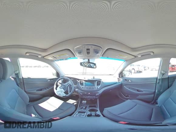 2018 Hyundai Tucson Value с VIN KM8J3CA25JU745572, выставлен на аукционе Copart как лот 68679485 с пробегом Не указан миль и Списание • Salvage title. История ставок и продаж доступна на DreamBid. Изображение 15.