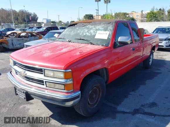 1994 Chevrolet Silverado 2500 с VIN 1GCGC29N2RE312367, выставлен на аукционе IAAI как лот 41642138 с пробегом 162 754 миль миль и . История ставок и продаж доступна на DreamBid. Изображение 2.