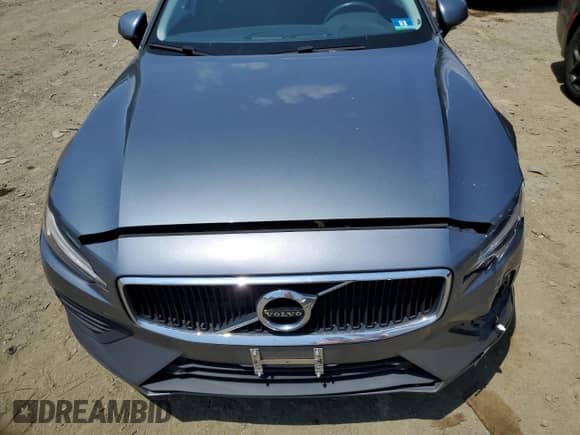 2020 Volvo S60 Momentum z VIN 7JR102FK2LG064613, wystawiony jako Copart lot #62116935 z przebiegiem 44 845 mil mil oraz Szkoda całkowita • Salvage title. Historia ofert i sprzedaży dostępna na DreamBid. Obrazek 11.