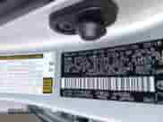 2018 Toyota Prius Plus z VIN JTDKARFP9J3078890, wystawiony jako IAAI lot #42617146 z przebiegiem 59 270 mil mil oraz . Historia ofert i sprzedaży dostępna na DreamBid. Obrazek 9.