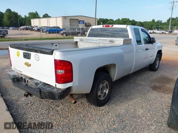 2013 Chevrolet Silverado 1500 Work Truck с VIN 1GCRCPE07DZ144243, выставлен на аукционе IAAI как лот 42735420 с пробегом 202 188 миль миль и . История ставок и продаж доступна на DreamBid. Изображение 4.