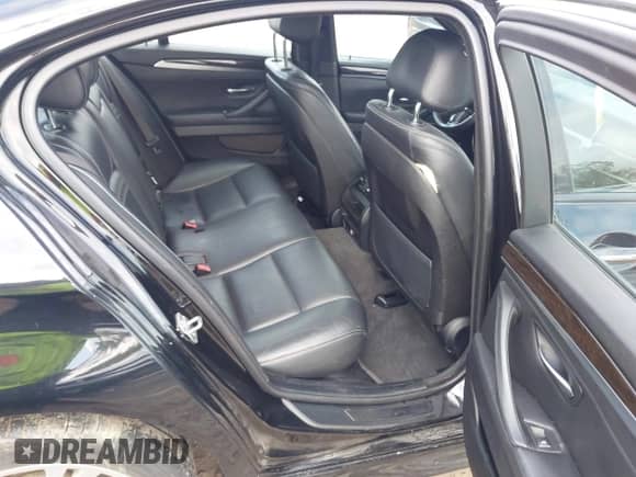 2016 BMW 5 Series 528i с VIN WBA5A5C50GD529147, выставлен на аукционе IAAI как лот 43307143 с пробегом 75 255 миль миль и . История ставок и продаж доступна на DreamBid. Изображение 8.