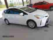 2015 Toyota Prius Two z VIN JTDZN3EU0FJ036313, wystawiony jako IAAI lot #42640851 z przebiegiem 118 674 mil mil oraz . Historia ofert i sprzedaży dostępna na DreamBid. Obrazek 1.