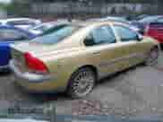 2001 Volvo S60 с VIN YV1RS58D712019070, выставлен на аукционе IAAI как лот 41235253 с пробегом 174 583 миль миль и . История ставок и продаж доступна на DreamBid. Изображение 4.
