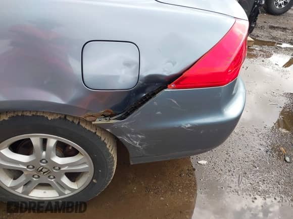 2006 Honda Accord EX-L с VIN 1HGCM72646A012507, выставлен на аукционе IAAI как лот 42548285 с пробегом 194 284 миль миль и . История ставок и продаж доступна на DreamBid. Изображение 6.