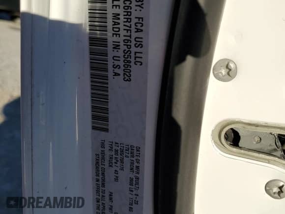 2023 Ram 1500 Tradesman z VIN 1C6RR7FT6PS586023, wystawiony jako Copart lot #82373804 z przebiegiem 3 304 mil mil oraz Szkoda całkowita • Salvage title. Historia ofert i sprzedaży dostępna na DreamBid. Obrazek 14.