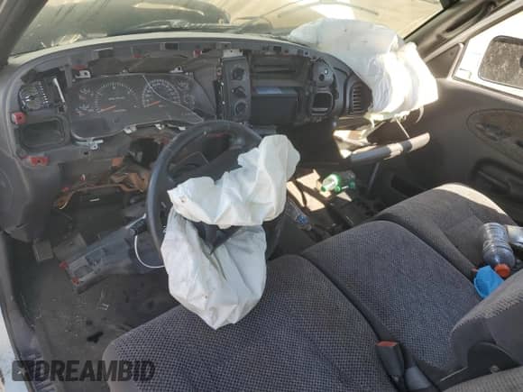 2001 Dodge 2500 z VIN 3B7KF23601G236440, wystawiony jako Copart lot #69997255 z przebiegiem Nie podano mil oraz Szkoda całkowita • Salvage title. Historia ofert i sprzedaży dostępna na DreamBid. Obrazek 8.