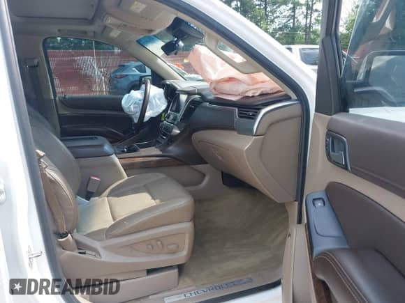 2015 Chevrolet Suburban LT z VIN 1GNSCJKC4FR298108, wystawiony jako IAAI lot #42649373 z przebiegiem 150 155 mil mil oraz . Historia ofert i sprzedaży dostępna na DreamBid. Obrazek 5.