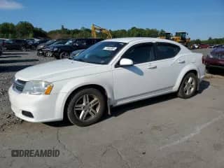 2011 Dodge Avenger Mainstreet с VIN 1B3BD1FB3BN572926, выставлен на аукционе Copart как лот 71363365 с пробегом 94 898 миль миль и Списание • Salvage title. История ставок и продаж доступна на DreamBid. Изображение 1.