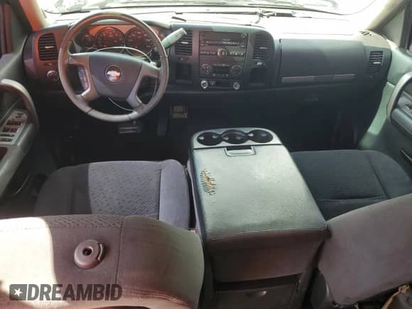 2007 Chevrolet Silverado 1500 1LT with VIN 2GCEC130771730212, listed as a Copart auction lot 67797925 with 267,450 mi miles and Salvage title. Bid and sale history available at DreamBid. Image 8.
