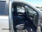 2022 Chevrolet Silverado 1500 Custom z VIN 1GCPWBEK0NZ221605, wystawiony jako IAAI lot #42492573 z przebiegiem 46 916 mil mil oraz . Historia ofert i sprzedaży dostępna na DreamBid. Obrazek 5.