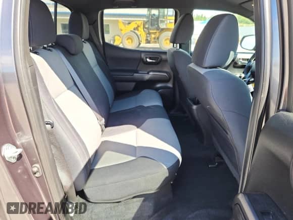 2021 Toyota Tacoma SR with VIN 3TMCZ5ANXMM439252, listed as a Copart auction lot 70420565 with 60,463 mi miles and Salvage title. Bid and sale history available at DreamBid. Image 10.