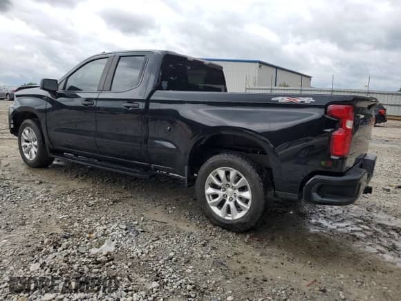 2021 Chevrolet Silverado 1500 Custom with VIN 1GCRYBEK4MZ310210, listed as a Copart auction lot 58594115 with 112,352 mi miles and Salvage title. Bid and sale history available at DreamBid. Image 2.